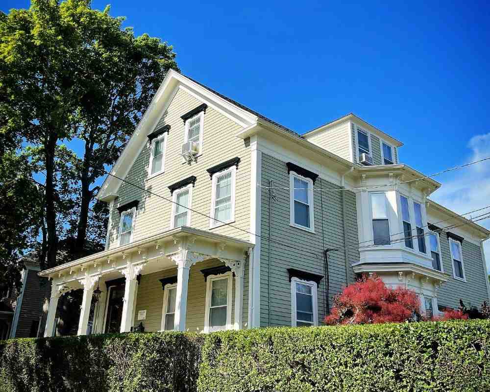 restoring old houses